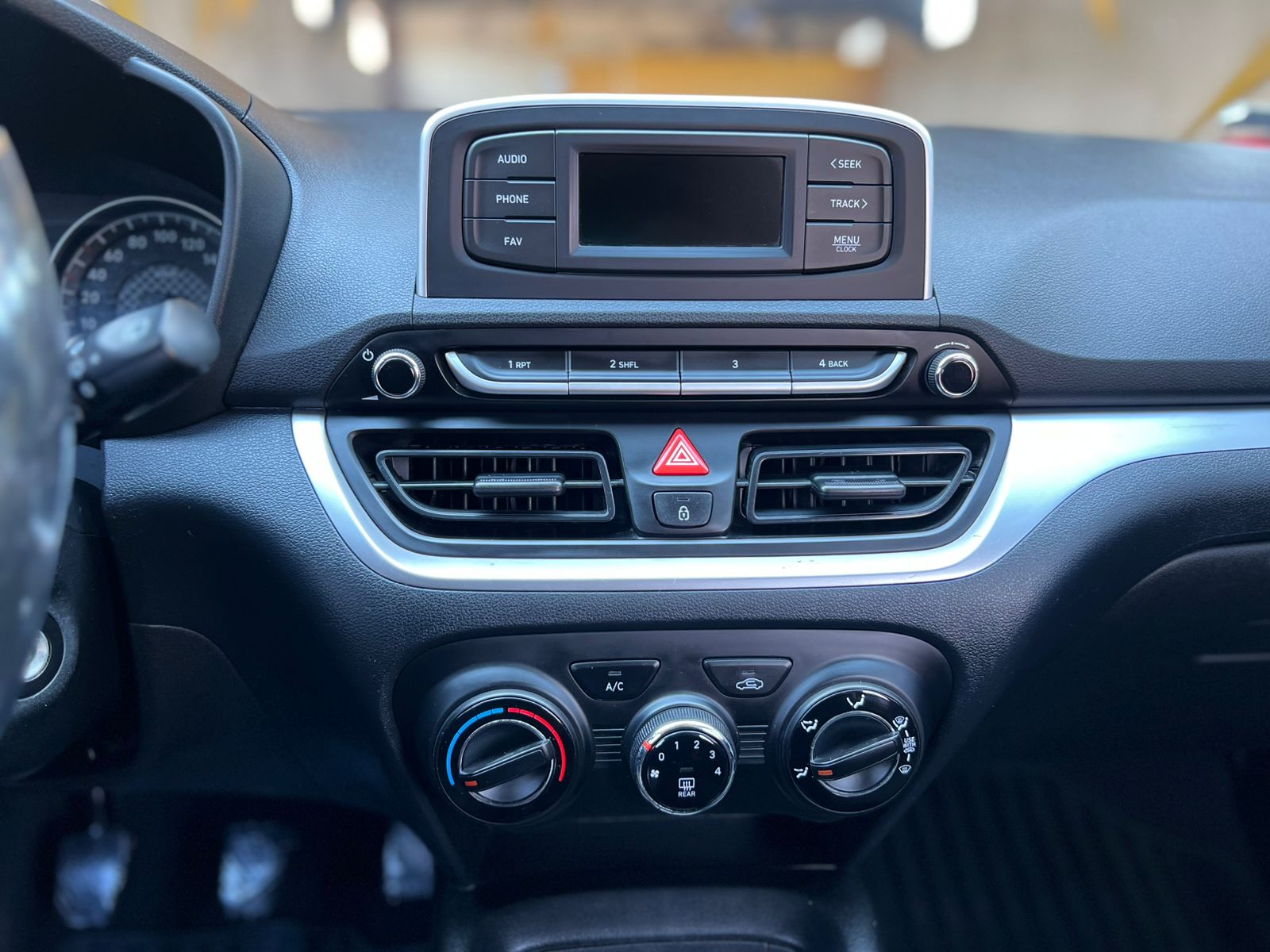 WhatsApp Image 2025-09-05 at 15.42.20 (1)