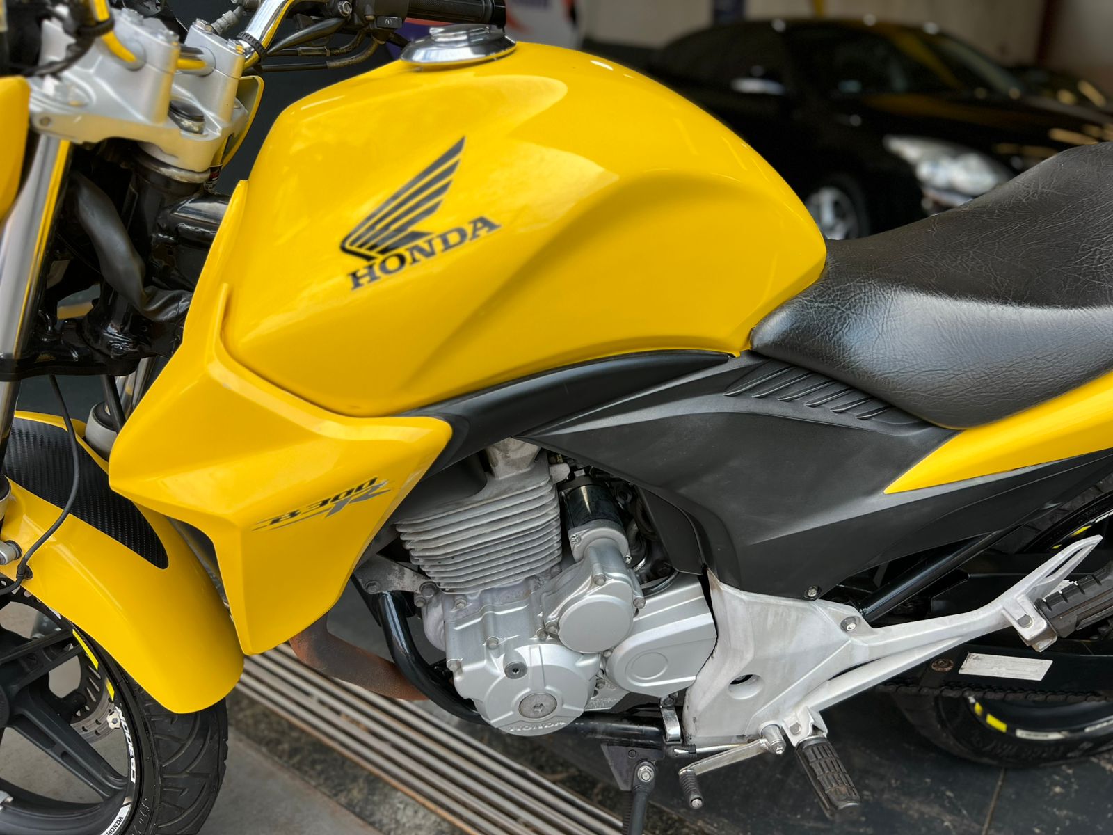 HONDA CB300R 2013 (8)