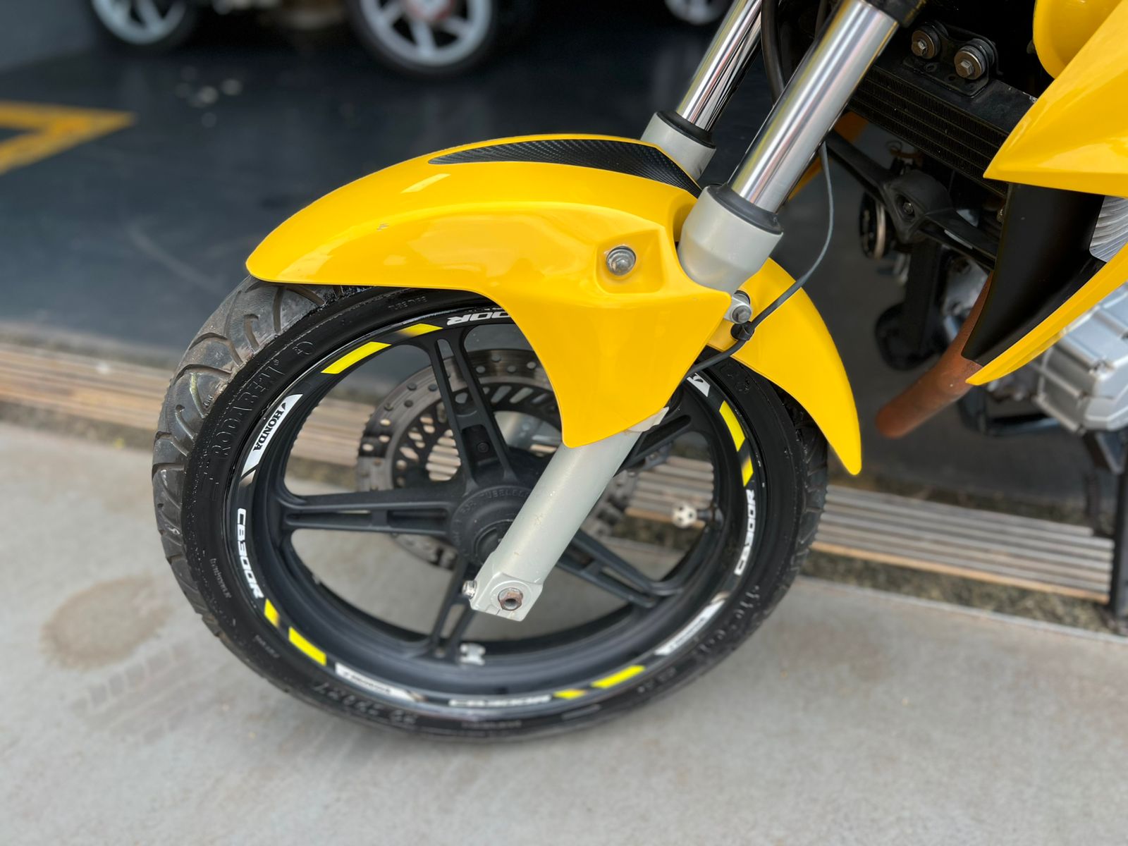 HONDA CB300R 2013 (9)